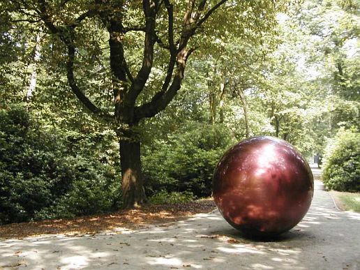 sculptured ball